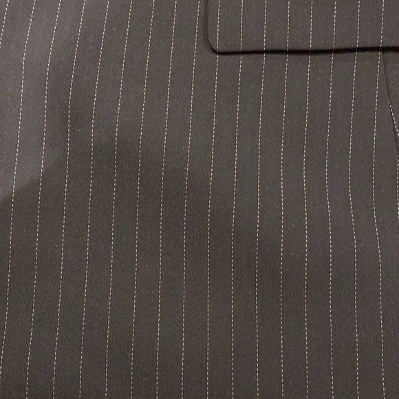 TAHARI Arthur S. Levine from Holt Renfrew Black with Pinstripes Jacket Size 4 - Picture 2 of 11